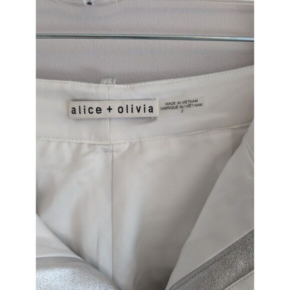 Alice + Olivia Faux Leather Pleated Cuff Silver Shorts size 2 - Picture 6 of 8